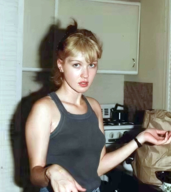 Can you guess who this woman in the 1974 picture is?