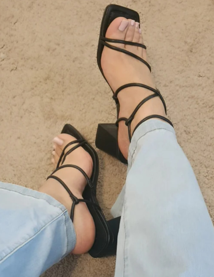 Which of my new summer sandals look the best on me?
