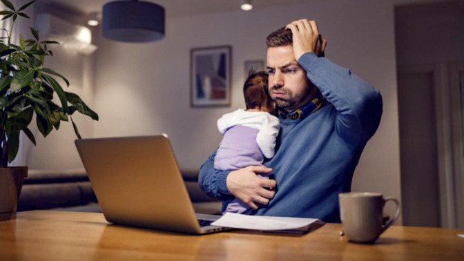 Should women who commit paternity fraud be prosecuted?