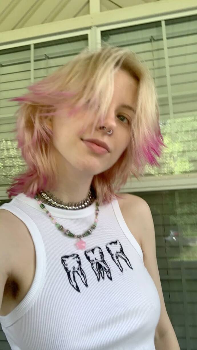 Are girls attractive with armpit hair?
