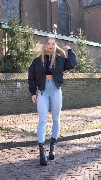 Which type of jeans do you wear?
