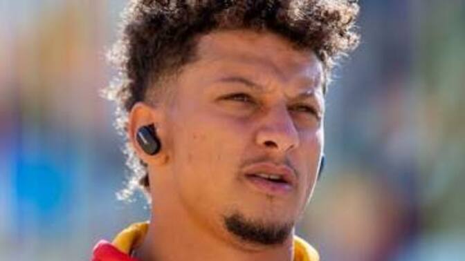 Does anyone else think professional athletes are disgustingly overpaid?