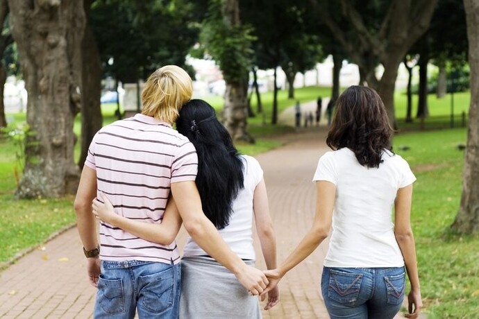 Progressive or a slow-motion breakup?