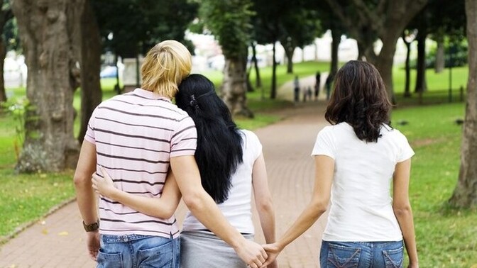 Progressive or a slow-motion breakup?