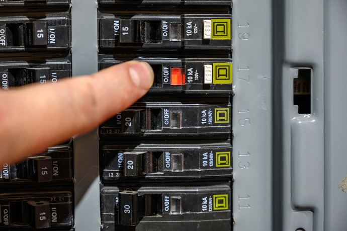 Recognizing and Resetting a Tripped Circuit Breaker