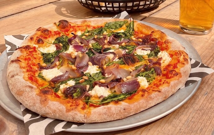 Should the toppings on a pizza be equally distributed?