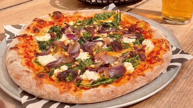 Should the toppings on a pizza be equally distributed?