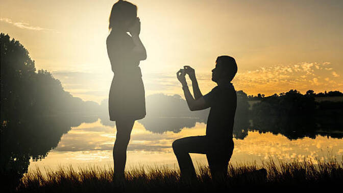 Why would someone knee when they have to propose?