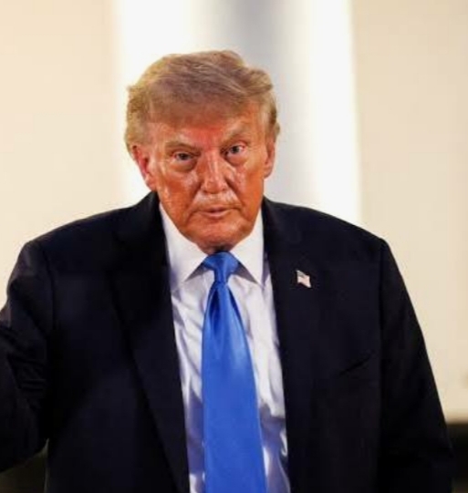 Why is trump slightly uglier and his stare even more devoid of intelligence than usual?