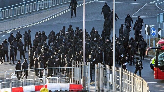 Should the UK government send the army in to crush the Dover terrorists?