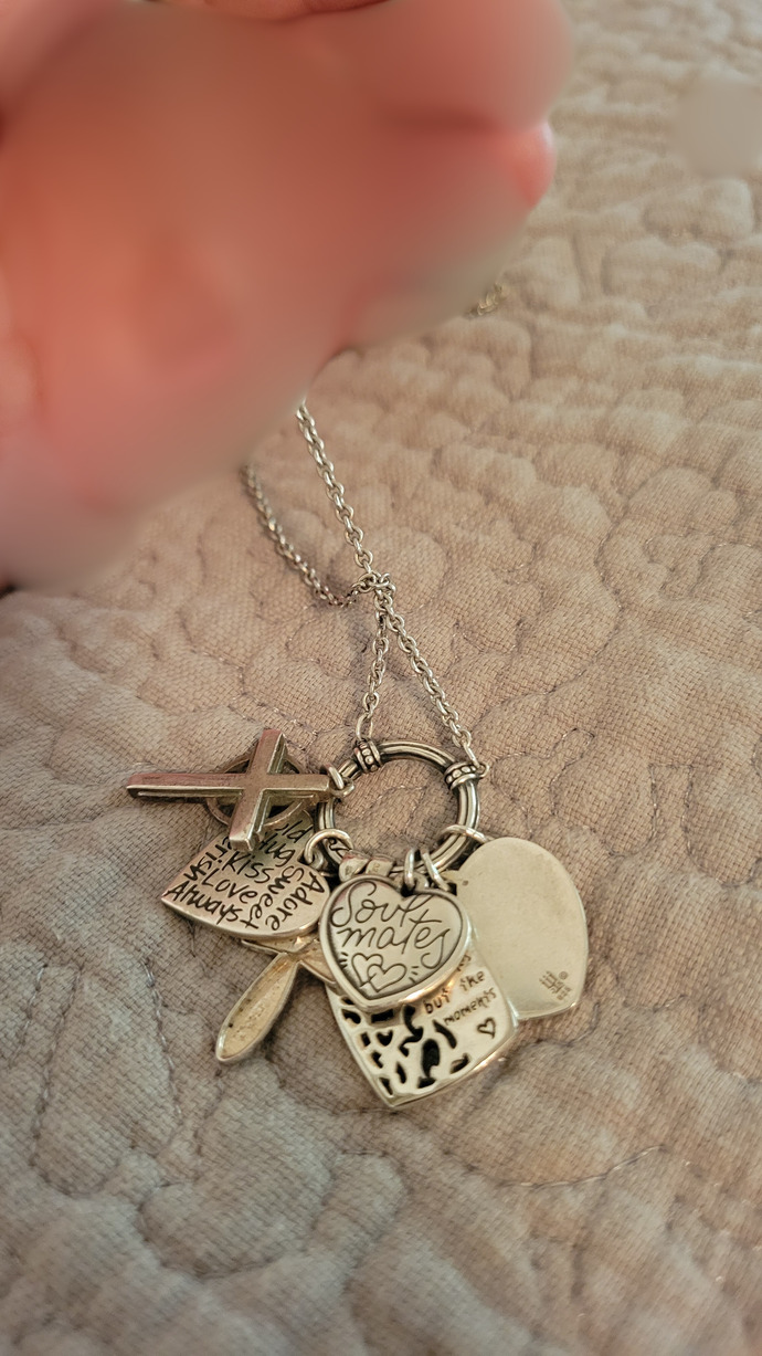 Does anyone else still love and collect James Avery jewelry?