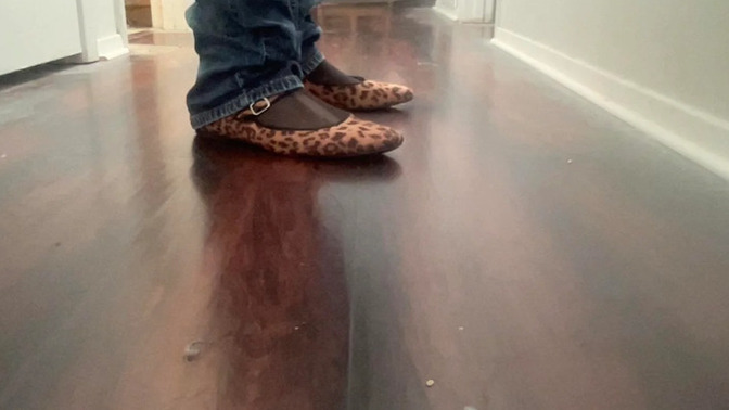 Which ballet flats look best with indigo medium wash ankle skinnies this fall?