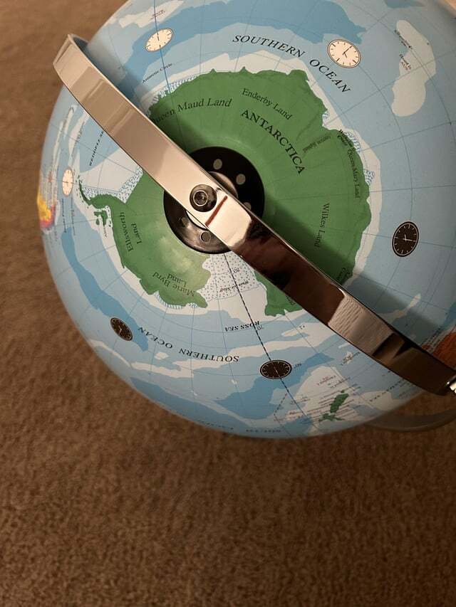 IIs earth flat?