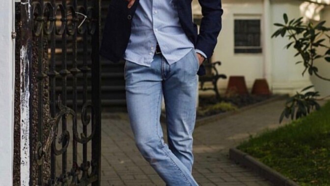 Ladies, what’s the sexiest thing a man can wear besides a suit?