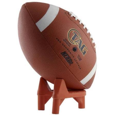 A common cheap small kicking tee