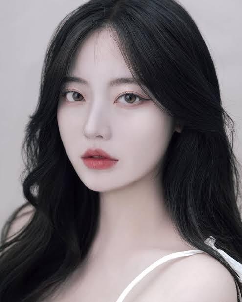 Do Asian girls look more attractive than white girls?