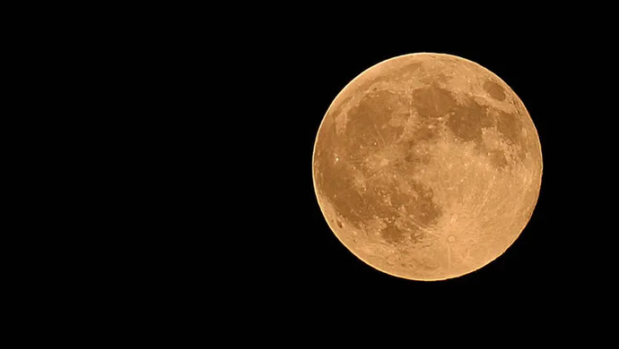 Are there any traditions or stories about the Harvest Moon in your family or culture?