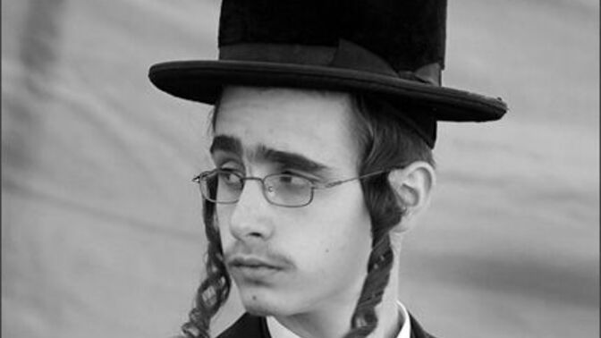 What would you do if your 18-year-old son wanted to join the Jewish community and wear a kippah?