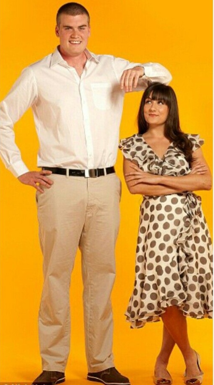 What Is Your Opinion On Tall Guys Dating Short Females?