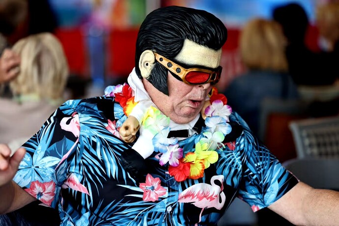 Who did Elvis best?