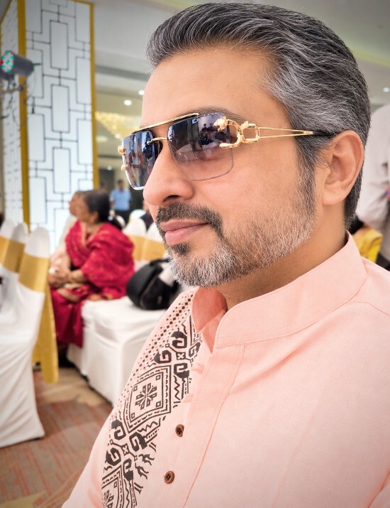 Would you date this young Asian gambler who made $800M betting against silver and India?