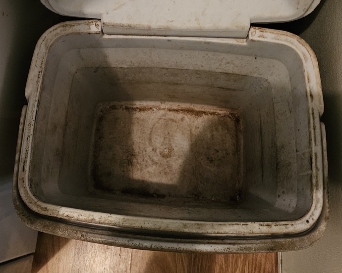 Would you eat food from this cooler?