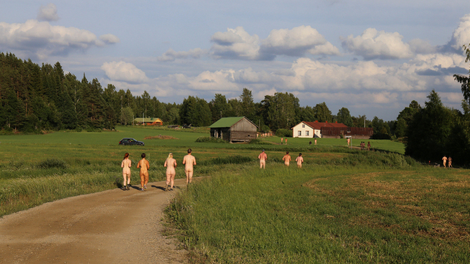 Would you run Finland’s naked race?
