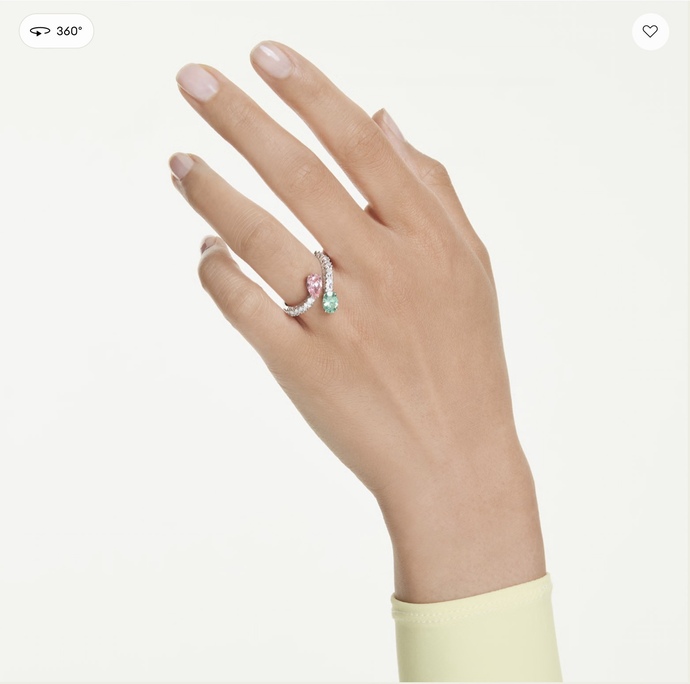 Im really torn between these two rings. Which one do you think is nicer?