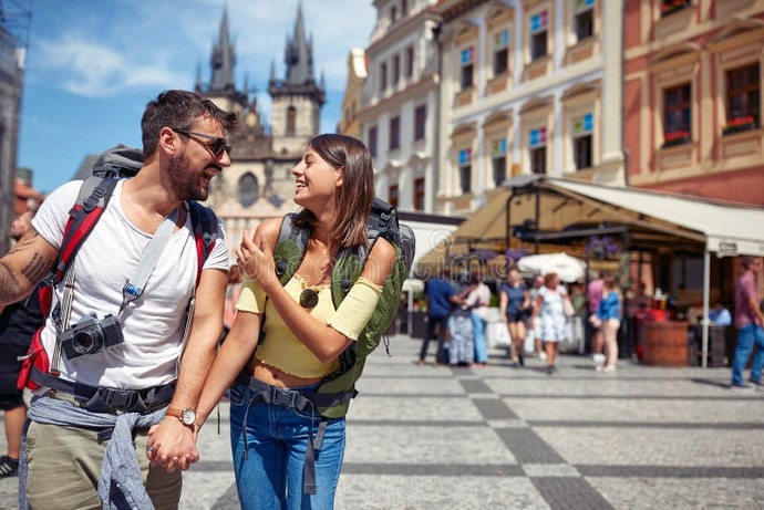 When you travel with your SO, do you always stay together or do you sometimes split apart?