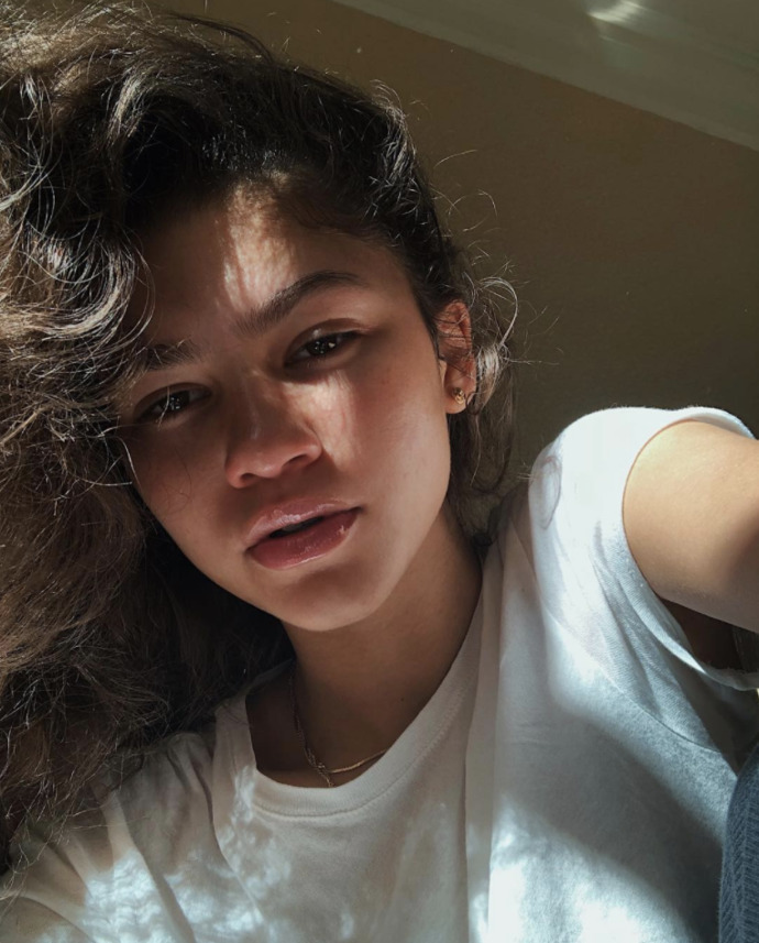 Do most guys really find Zendaya average or “mid”?