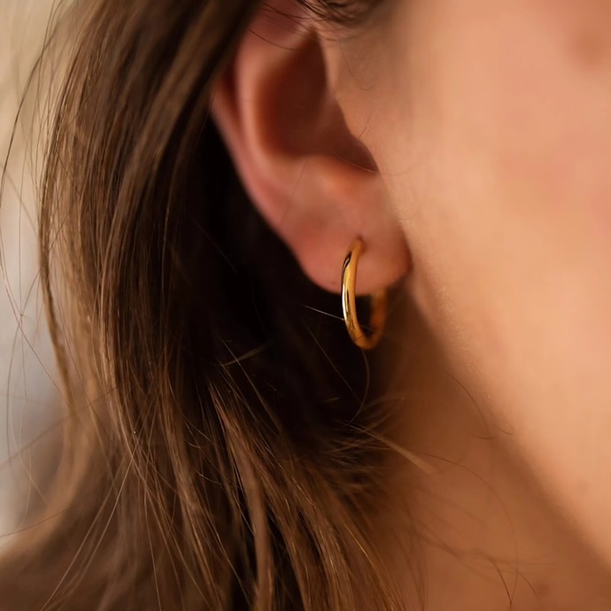 Do you like hoop earrings or pearl earrings more?