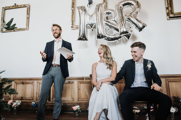 Who would you trust to write your biography and read it aloud at your wedding, and why💀?