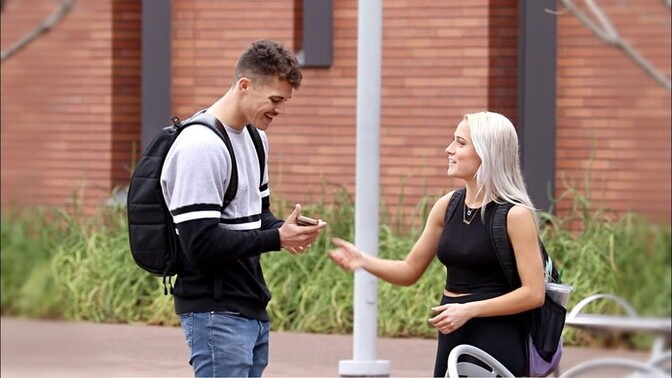 Ladies, hypothetically, what’s the best way for a guy to get your number?