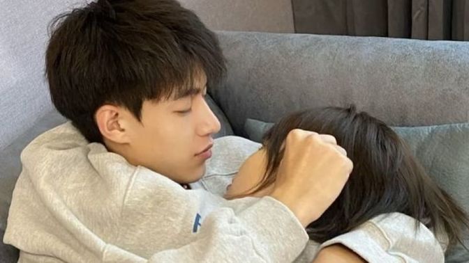 Do girls like if a guy plays with their hair while cuddling?