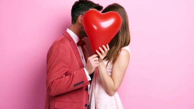 If a guy tells you "Happy Valentine's Day" does that mean he considers you two an "item"?