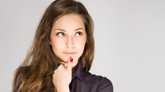 So women AVOID eye contact with men they are interested in?