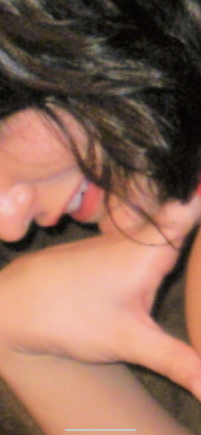 Kissing big lips with thin lips, is it awkward? (and how can I make it better?)