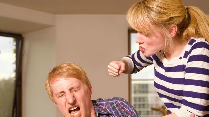 Is it normal my girlfriend to hit me?