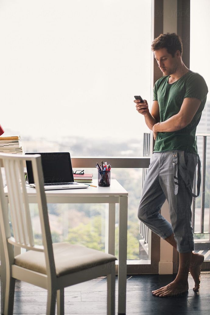 If you text a girl ttyl, does that mean that you have to initiate the